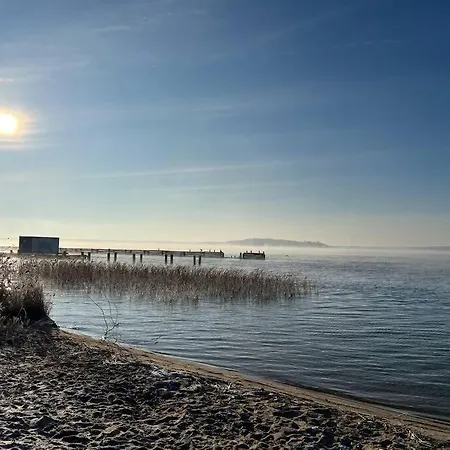 Am Goitzschesee Daire Pouch