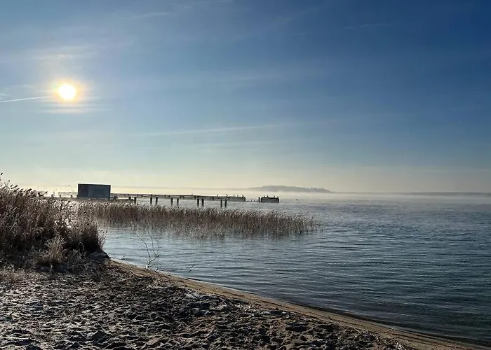 Am Goitzschesee Daire Pouch